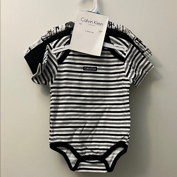 Calvin Klein Striped Black and White Kids Bodysuit - Picture 1 of 1